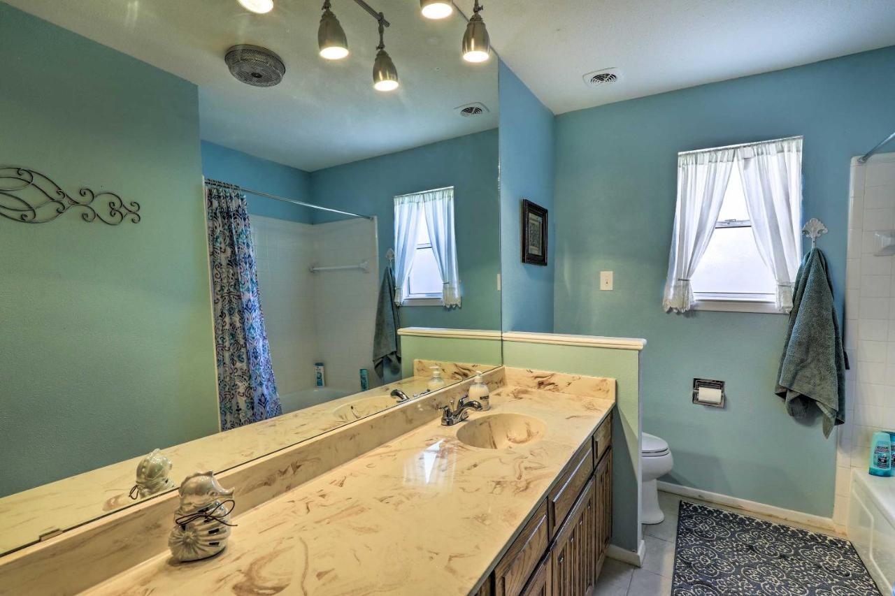 Granbury Getaway With Lake Views 2 Mi To Downtown! 외부 사진
